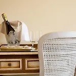 Zi' Teresa Hotel
