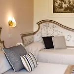 Zi' Teresa 4*