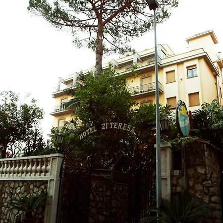 Zi' Teresa Hotel 4*