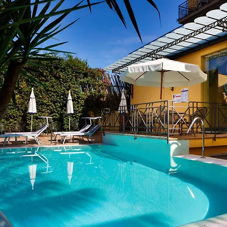 Hotel Zi' Teresa 4*