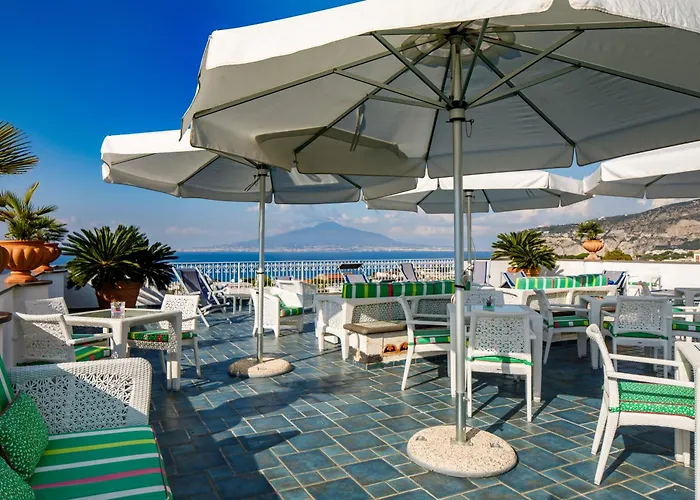 ズィ テレサ ホテル ソレント