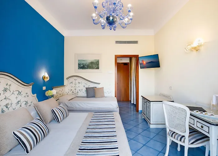 ズィ テレサ ホテル ソレント