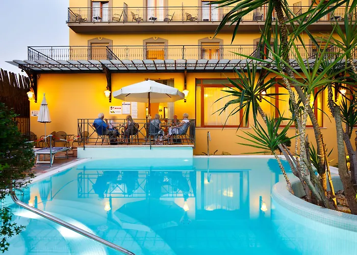 ホテル ズィ テレサ