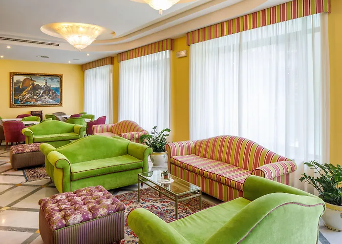 ホテル ズィ テレサ 4*