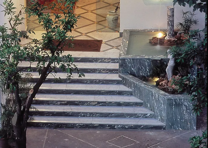 ホテル ズィ テレサ ソレント