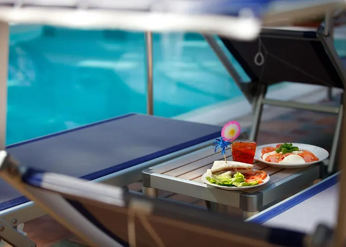 ズィ テレサ ホテル 4*