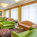 Отель Zi' Teresa 4*