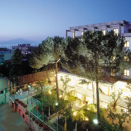 Ξενοδοχείο Zi' Teresa 4*